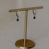 Hoops blue sapphire tear