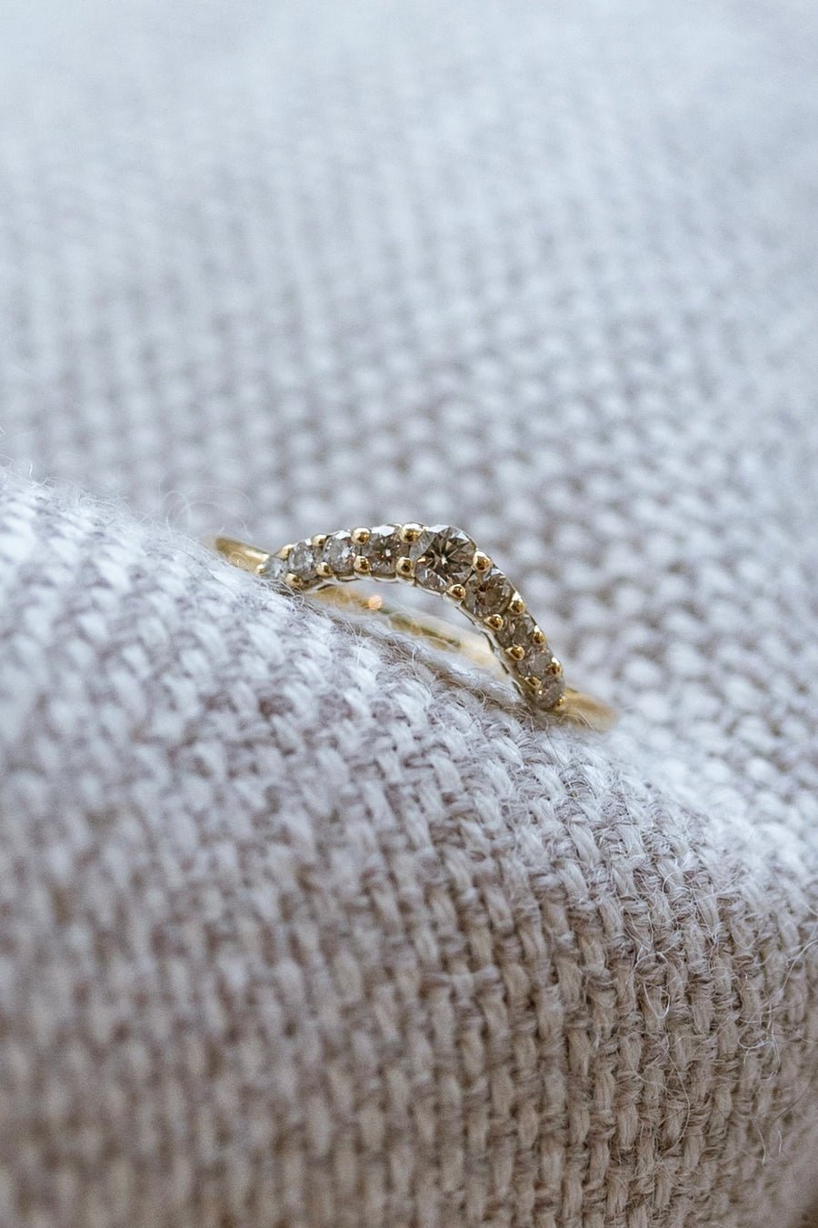 18k diamond ring
